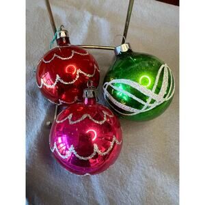 Vintage Christmas Ornaments: Lot of 3